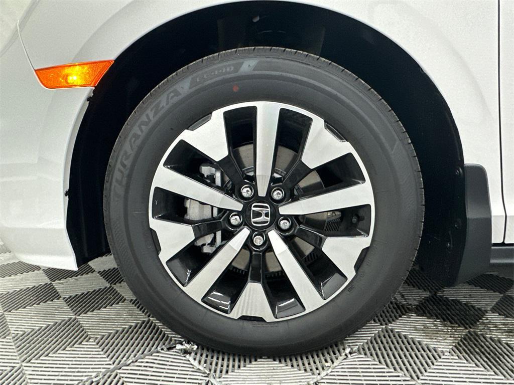 new 2026 Honda Odyssey car, priced at $45,775