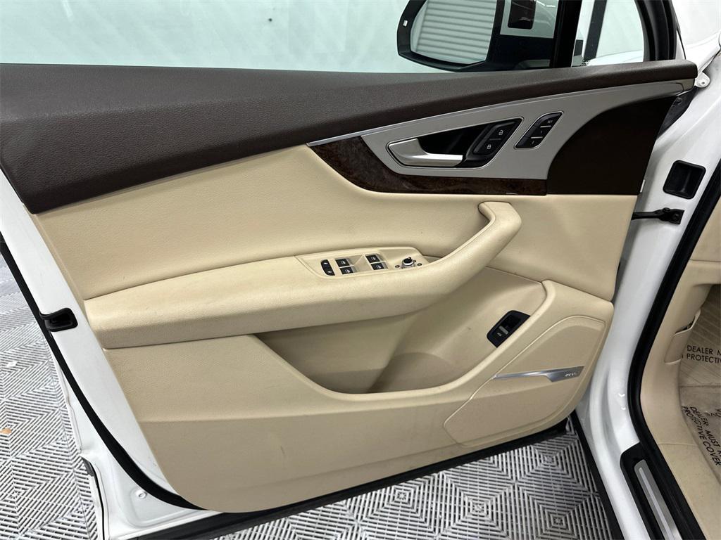 used 2018 Audi Q7 car, priced at $15,995
