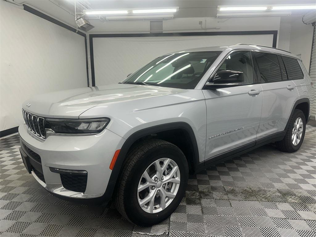 used 2023 Jeep Grand Cherokee L car, priced at $26,121
