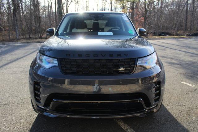 new 2025 Land Rover Discovery car, priced at $78,018