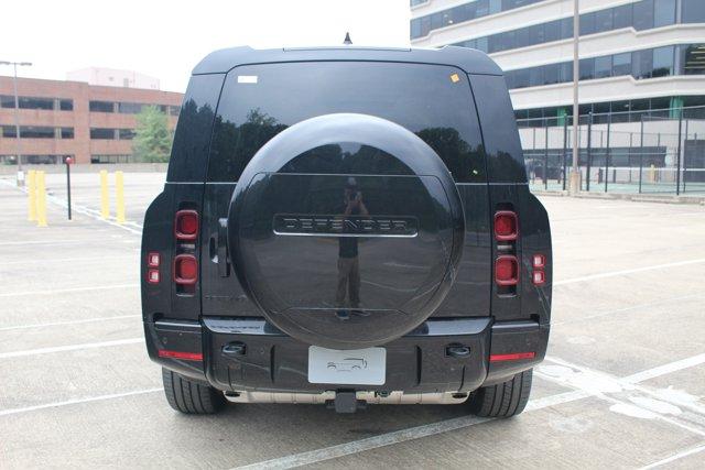 new 2024 Land Rover Defender car