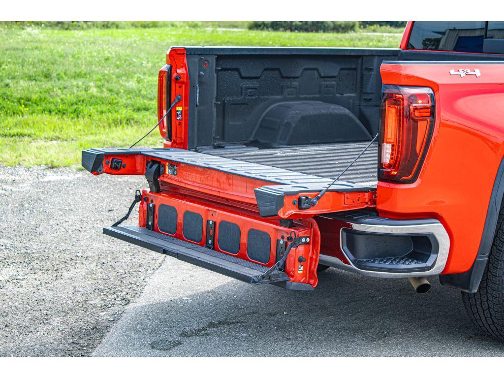 used 2021 GMC Sierra 1500 car, priced at $36,799