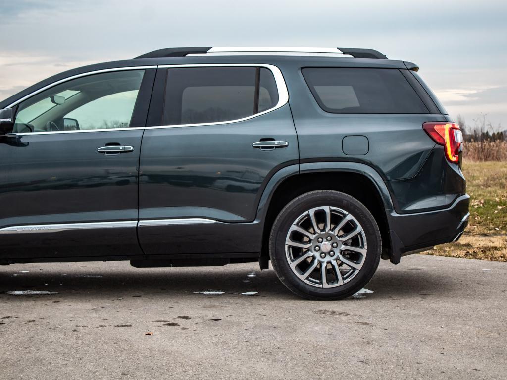 used 2023 GMC Acadia car, priced at $34,999