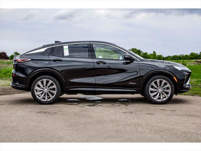 new 2025 Buick Envista car, priced at $30,940