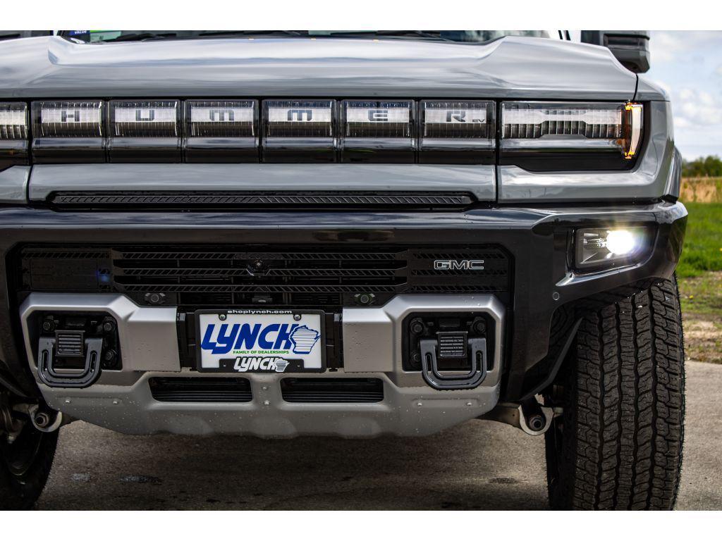 new 2025 GMC HUMMER EV Pickup car, priced at $108,059