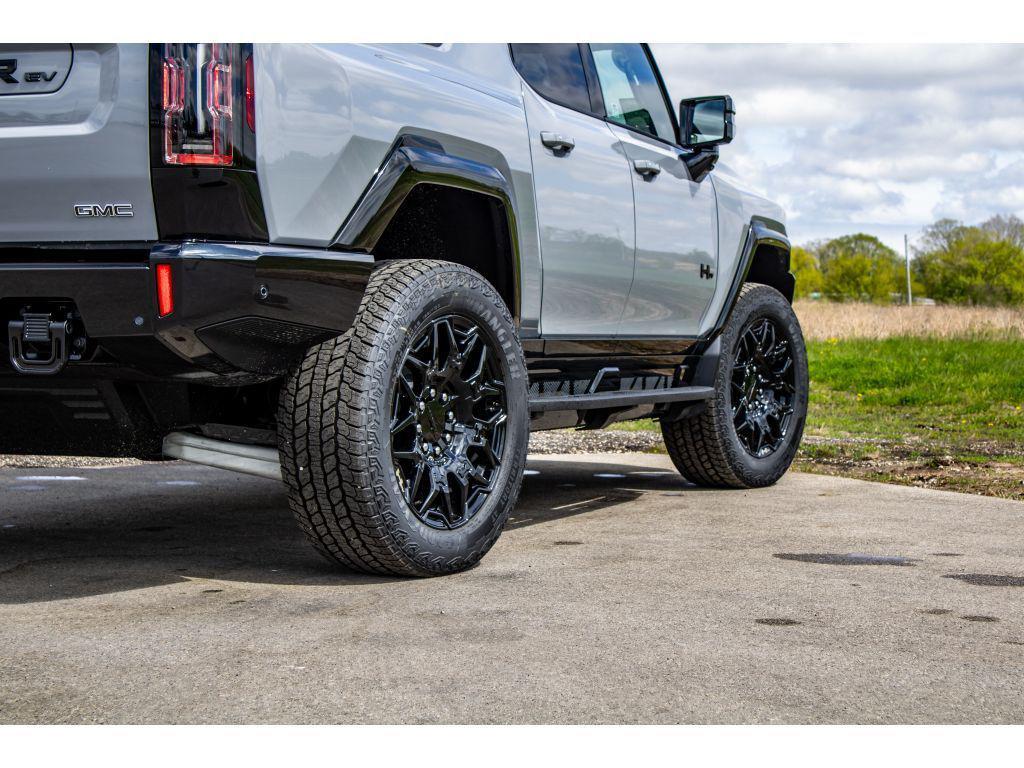 new 2025 GMC HUMMER EV Pickup car, priced at $108,059