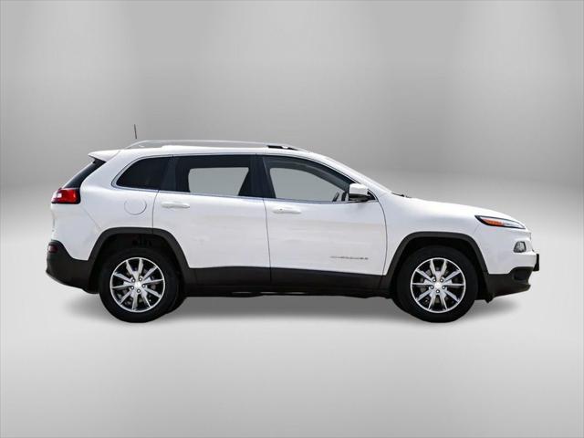 used 2018 Jeep Cherokee car, priced at $10,499