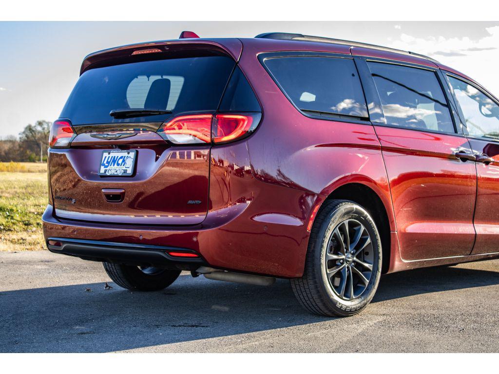 used 2020 Chrysler Pacifica car, priced at $24,799