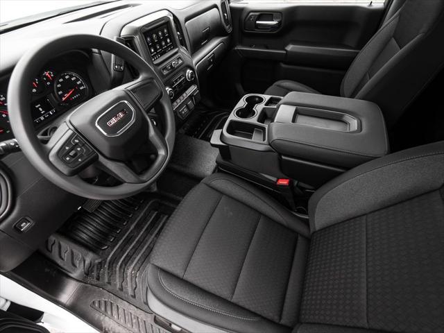 new 2025 GMC Sierra 1500 car, priced at $44,402