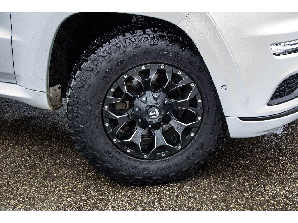 used 2020 Jeep Grand Cherokee car, priced at $22,990