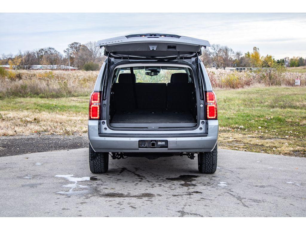 used 2020 Chevrolet Suburban car, priced at $26,999