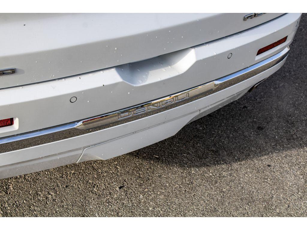 used 2022 GMC Acadia car, priced at $33,499