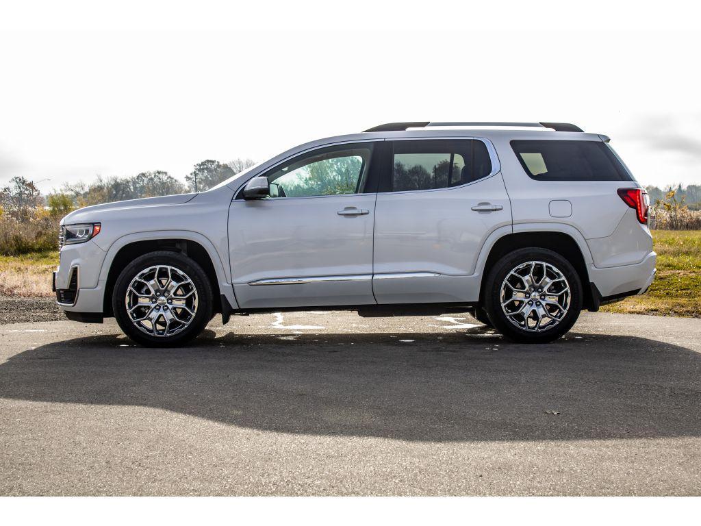 used 2022 GMC Acadia car, priced at $33,499