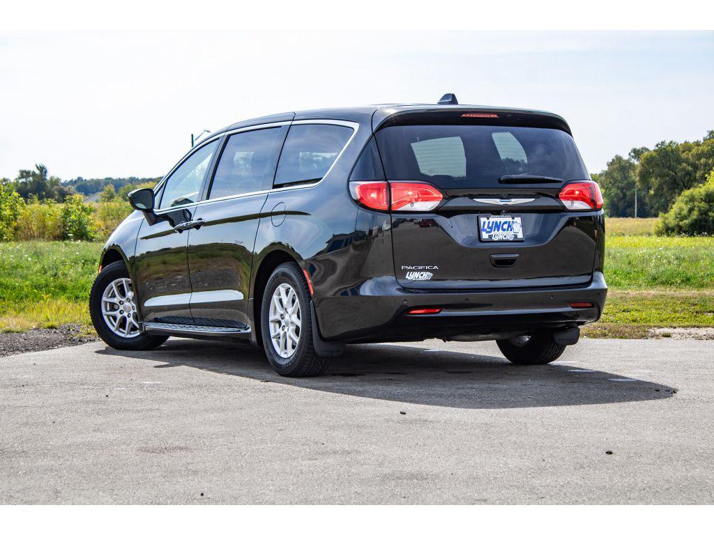 used 2017 Chrysler Pacifica car, priced at $15,499