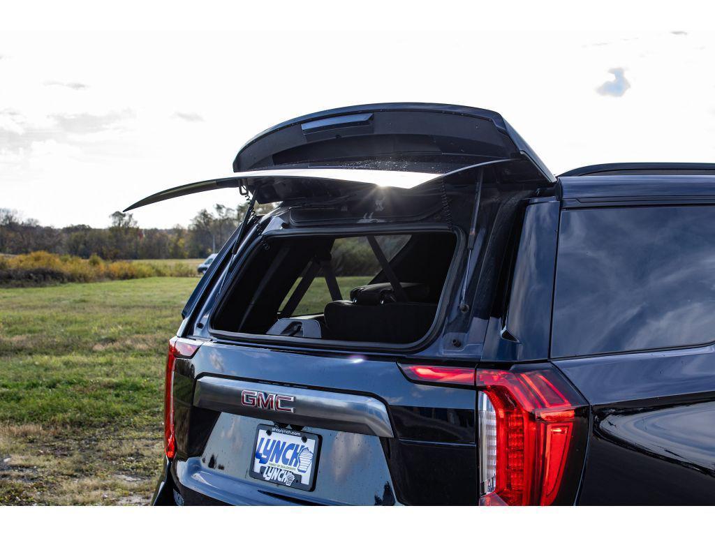 used 2022 GMC Yukon car, priced at $52,999