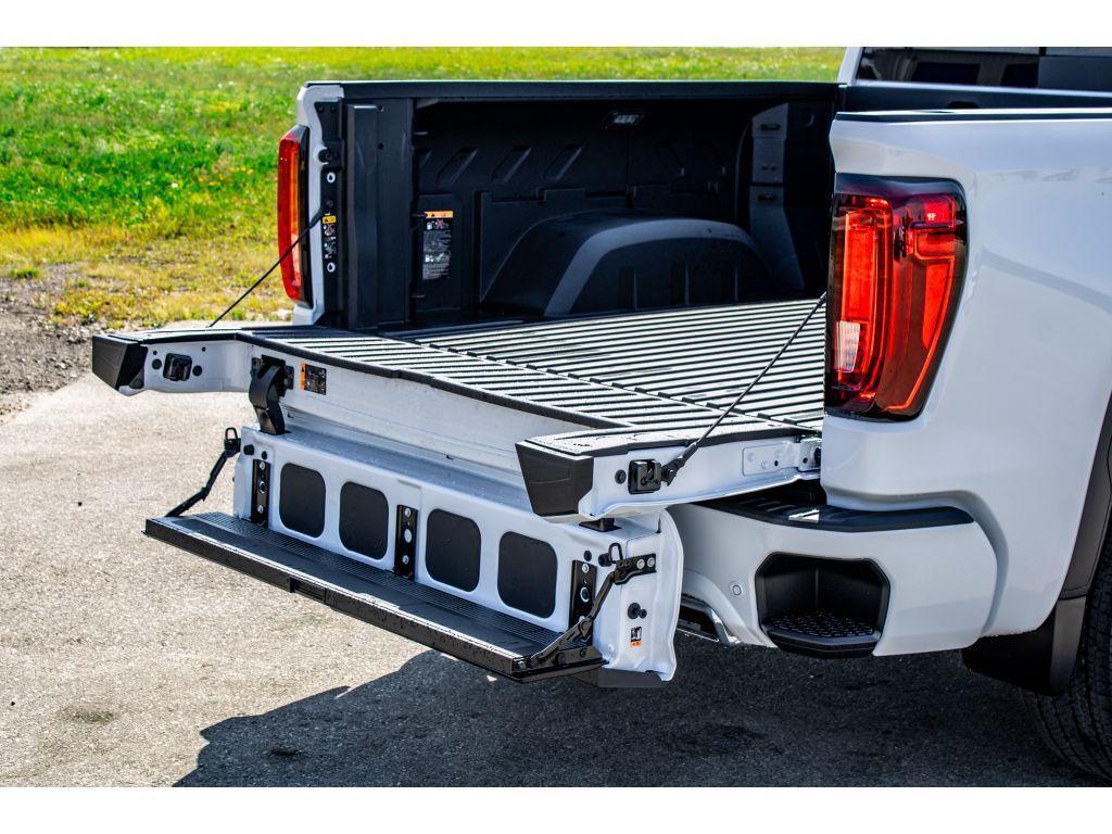 new 2026 GMC Sierra 1500 car, priced at $81,039