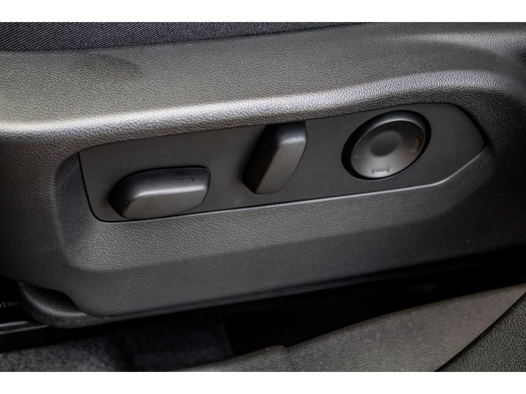 new 2025 Buick Envision car, priced at $40,881
