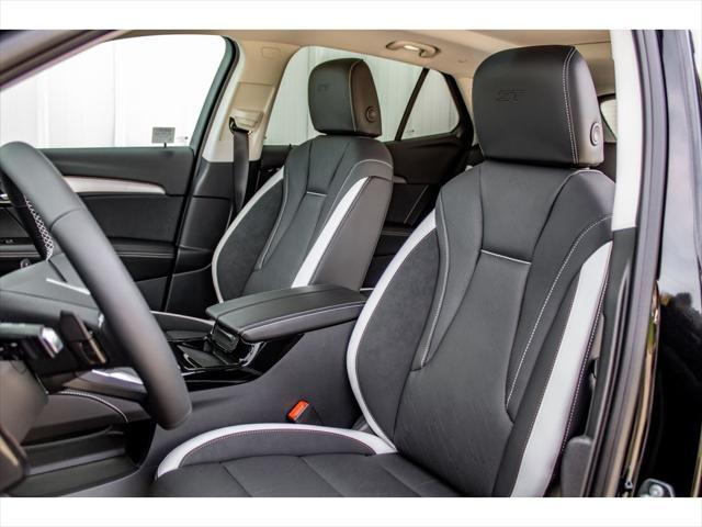 new 2025 Buick Envision car, priced at $42,381