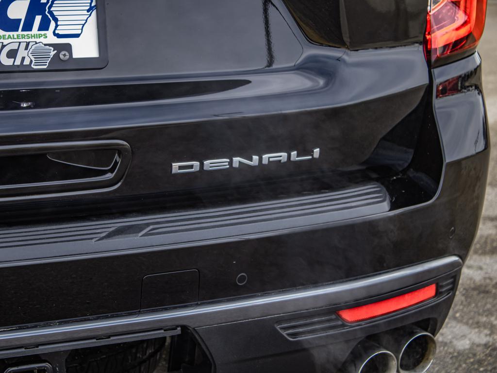 used 2024 GMC Yukon XL car, priced at $81,999