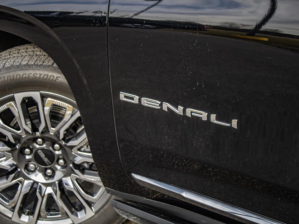 used 2024 GMC Yukon XL car, priced at $81,999