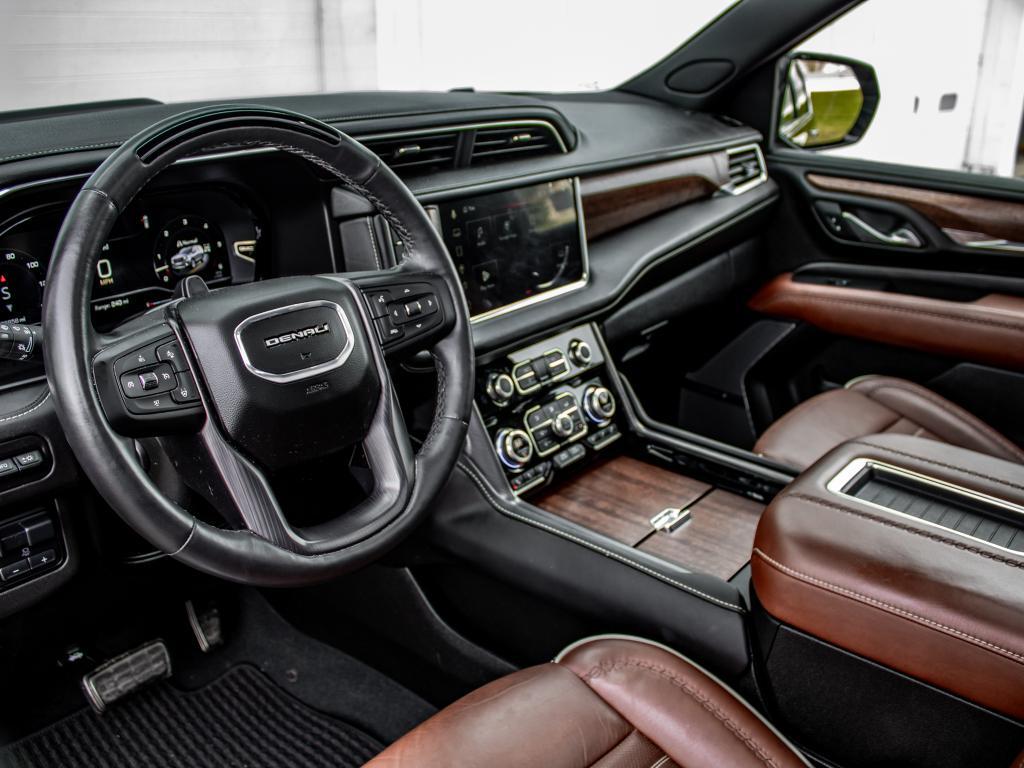 used 2024 GMC Yukon XL car, priced at $81,999