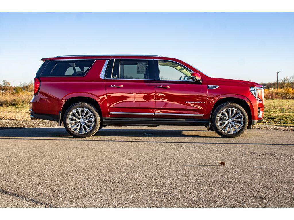 used 2021 GMC Yukon XL car, priced at $39,499