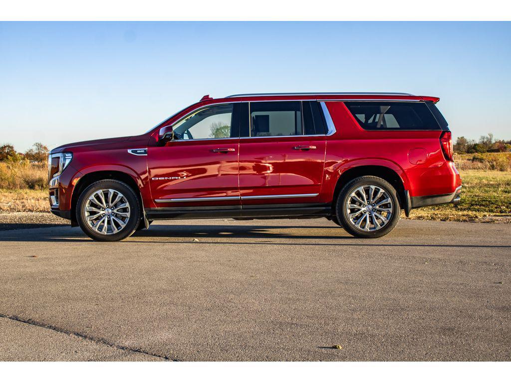 used 2021 GMC Yukon XL car, priced at $39,499