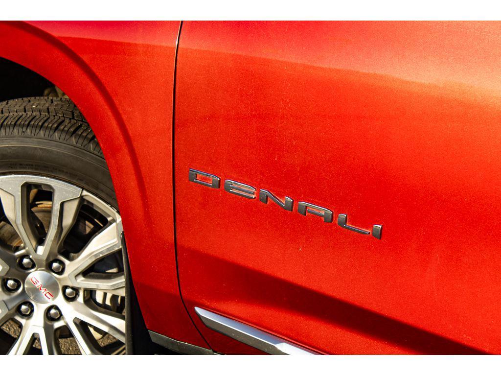 used 2021 GMC Yukon XL car, priced at $39,499