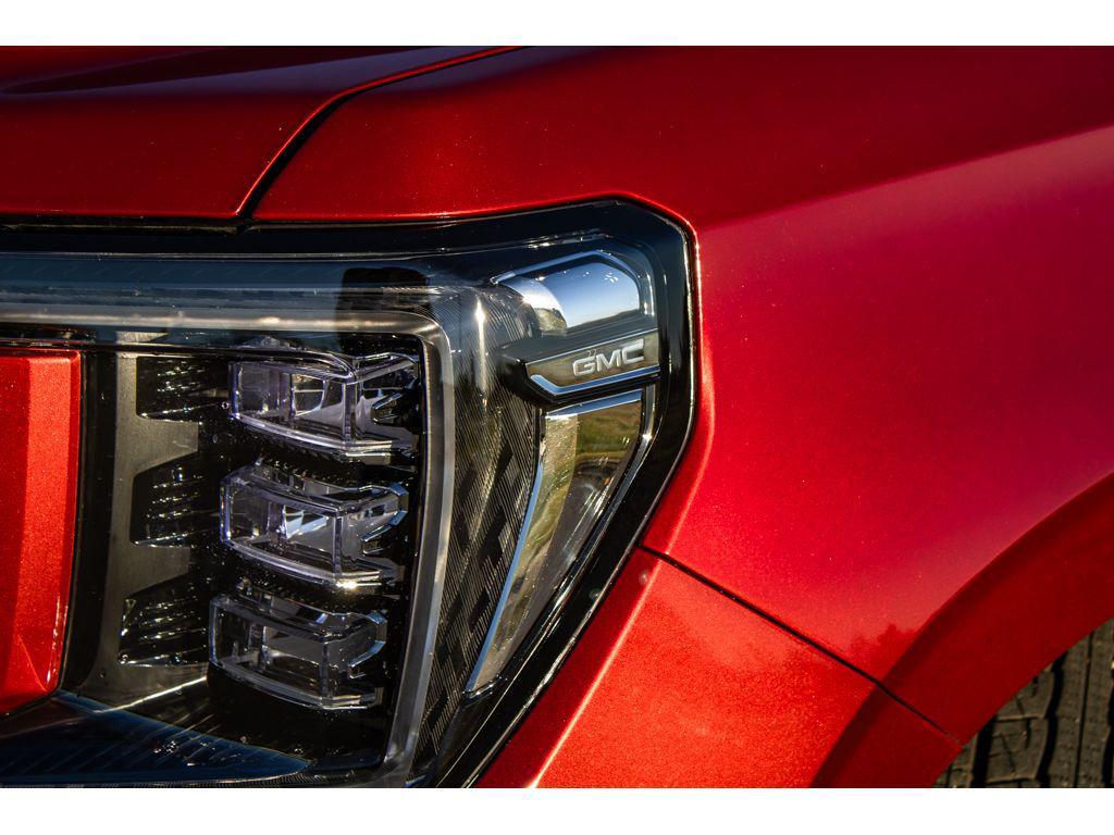 used 2021 GMC Yukon XL car, priced at $39,499