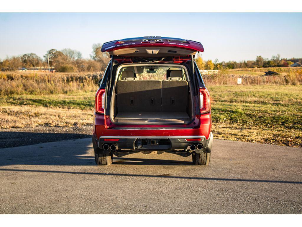 used 2021 GMC Yukon XL car, priced at $39,499