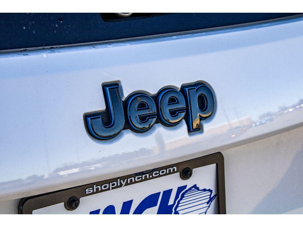 used 2018 Jeep Grand Cherokee car, priced at $15,499