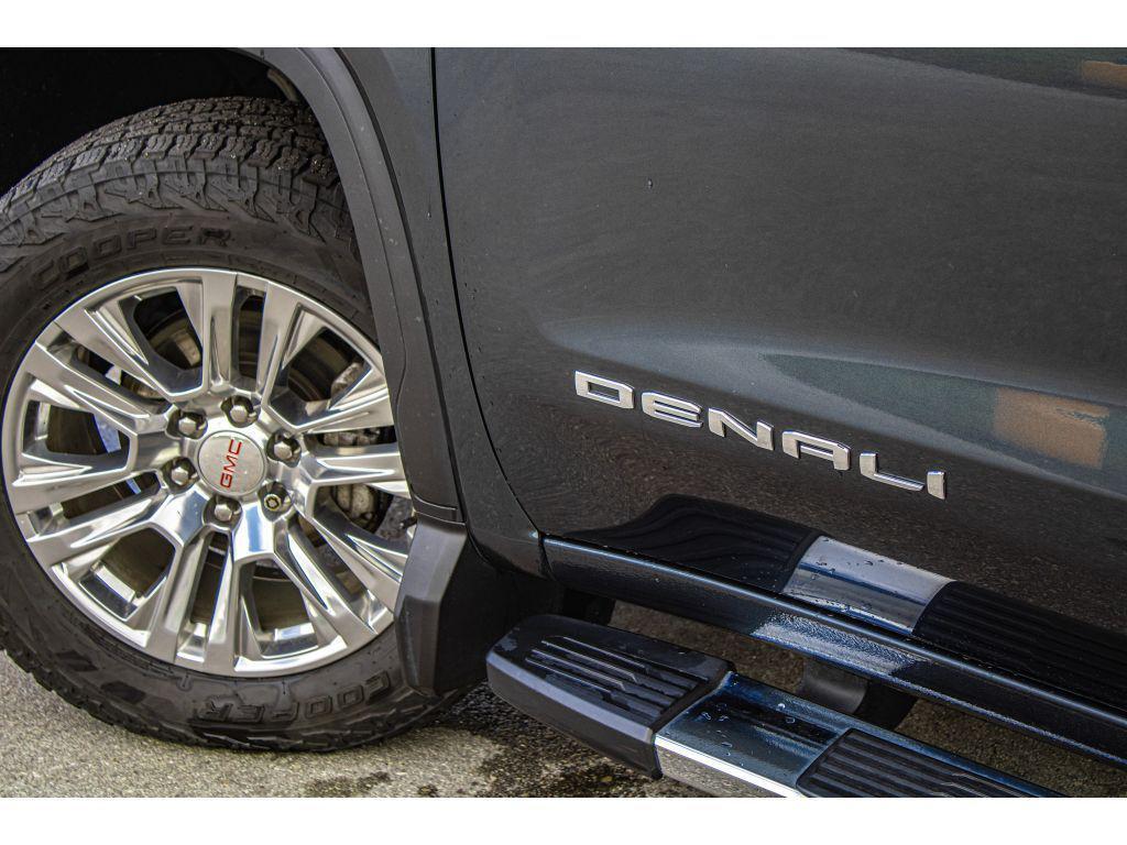 used 2020 GMC Sierra 1500 car, priced at $38,299