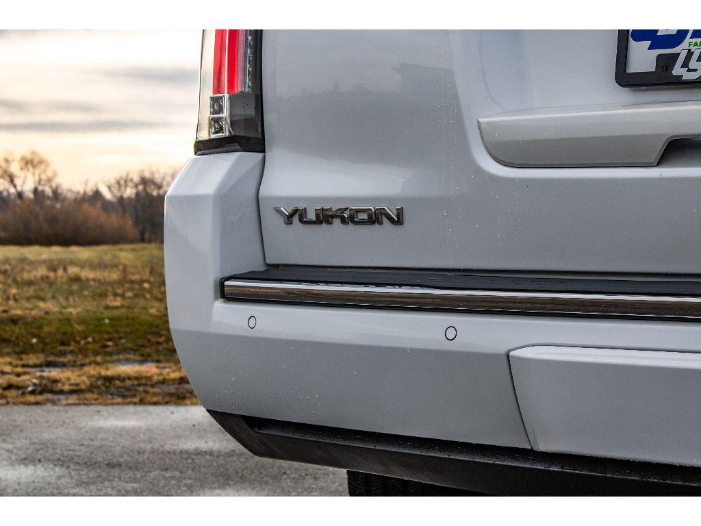 used 2016 GMC Yukon car, priced at $18,499