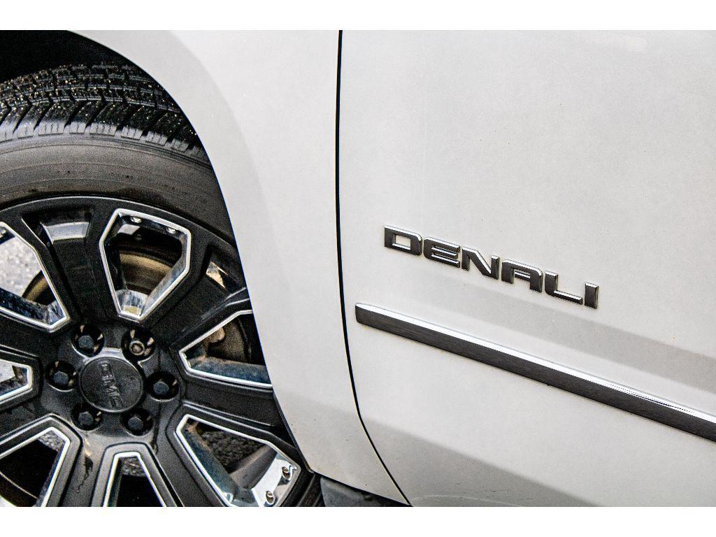 used 2016 GMC Yukon car, priced at $18,499