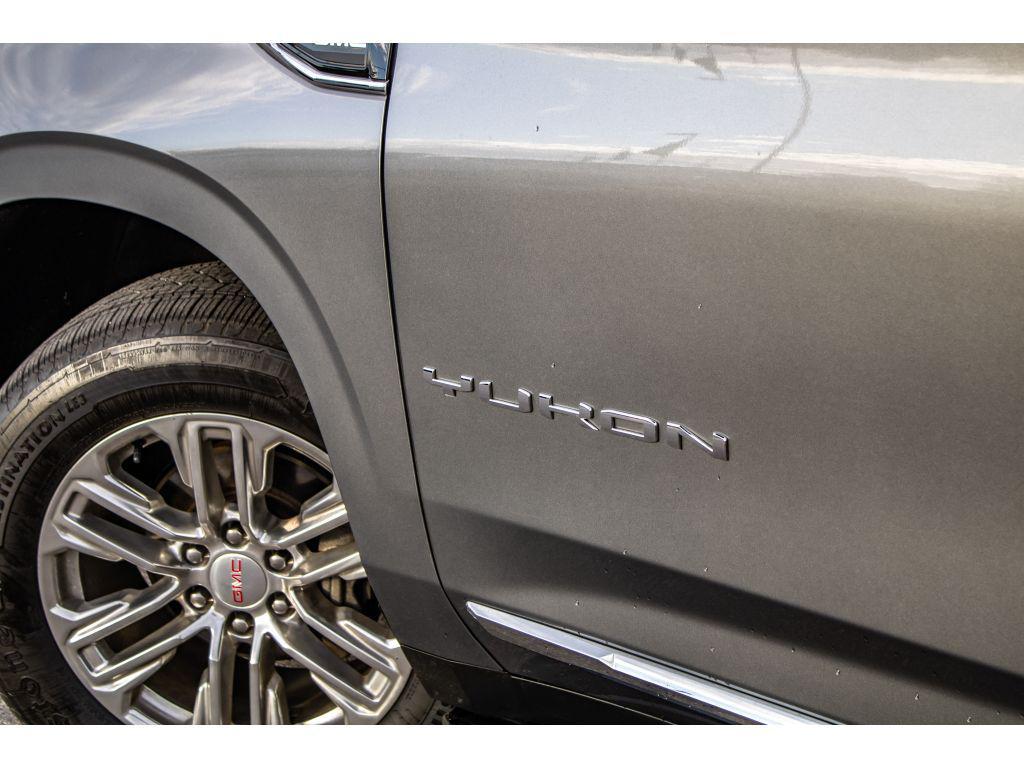 used 2022 GMC Yukon XL car, priced at $35,999