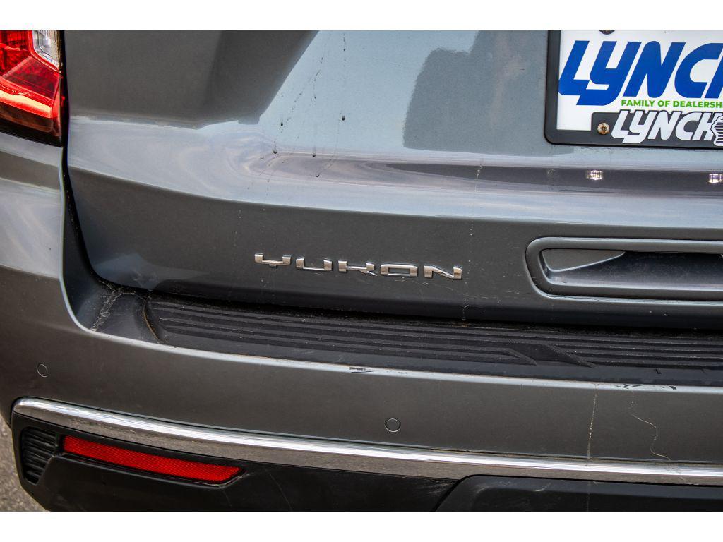 used 2022 GMC Yukon XL car, priced at $35,999