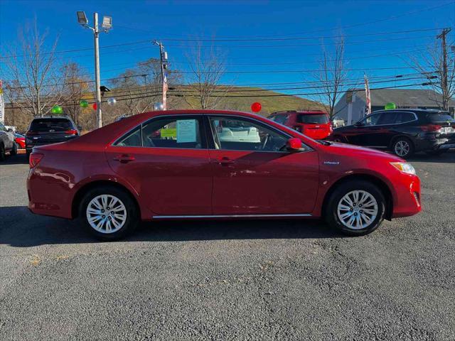 used 2014 Toyota Camry Hybrid car, priced at $14,757