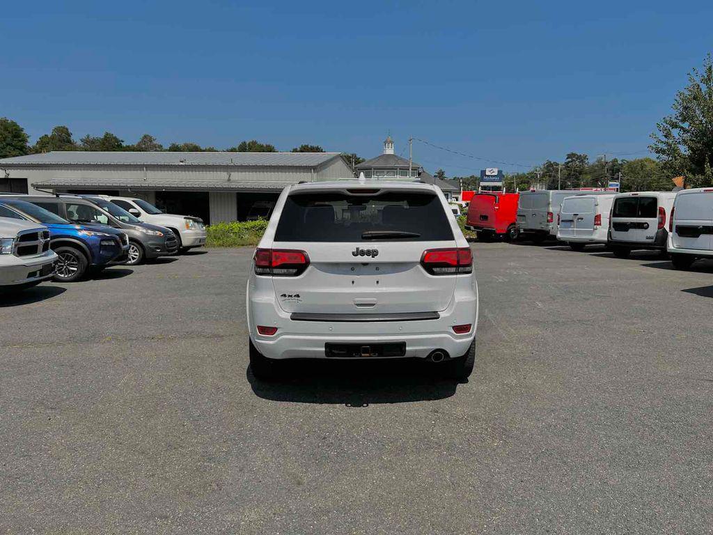 used 2020 Jeep Grand Cherokee car, priced at $22,924