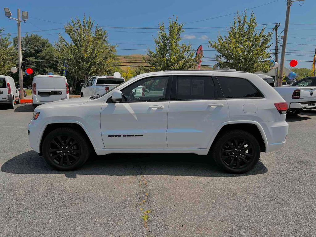 used 2020 Jeep Grand Cherokee car, priced at $22,924