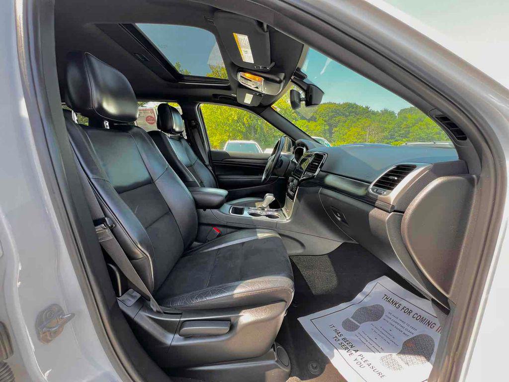 used 2020 Jeep Grand Cherokee car, priced at $22,924