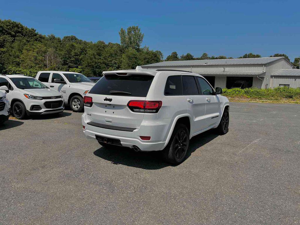 used 2020 Jeep Grand Cherokee car, priced at $22,924