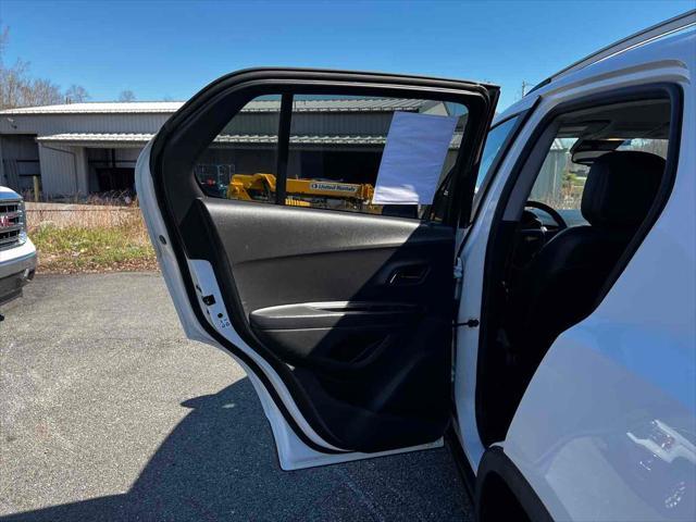 used 2022 Chevrolet Trax car, priced at $17,553