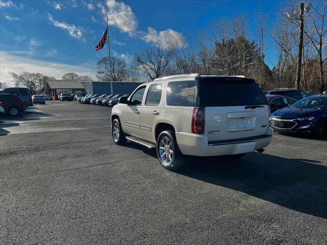 used 2014 GMC Yukon car, priced at $23,549