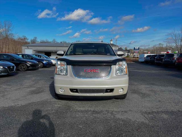 used 2014 GMC Yukon car, priced at $23,549