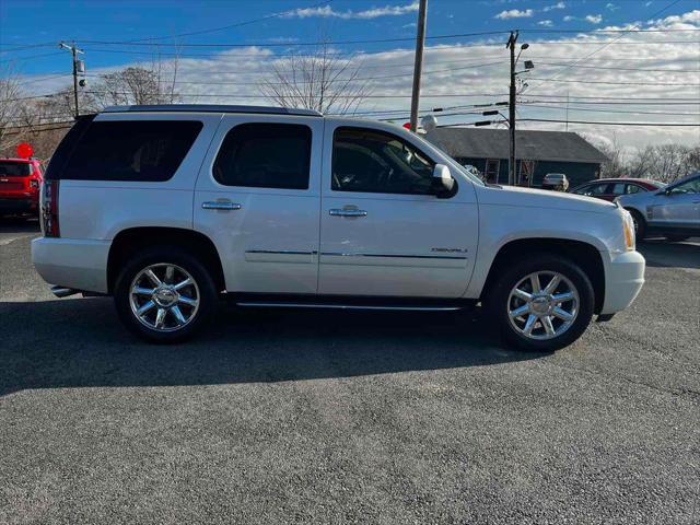 used 2014 GMC Yukon car, priced at $23,549