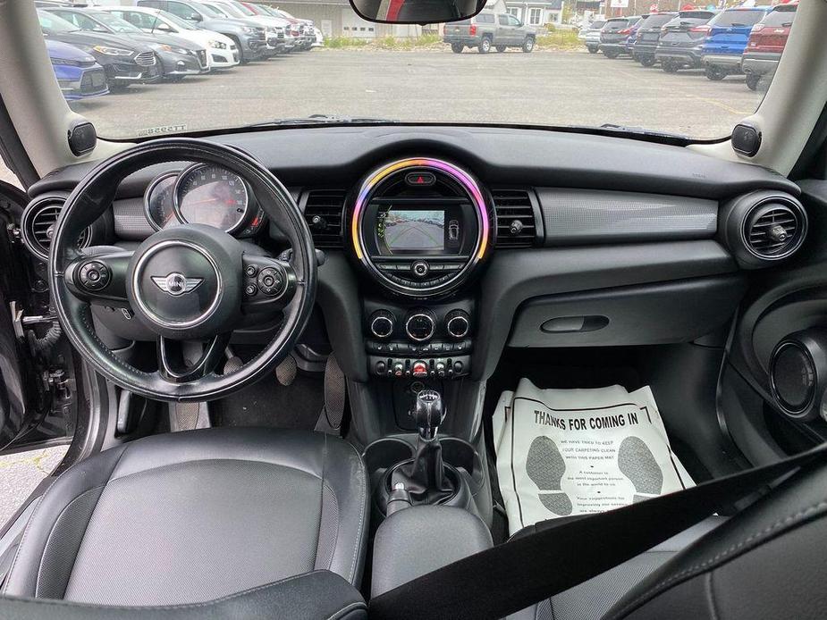 used 2018 MINI Hardtop car, priced at $15,534