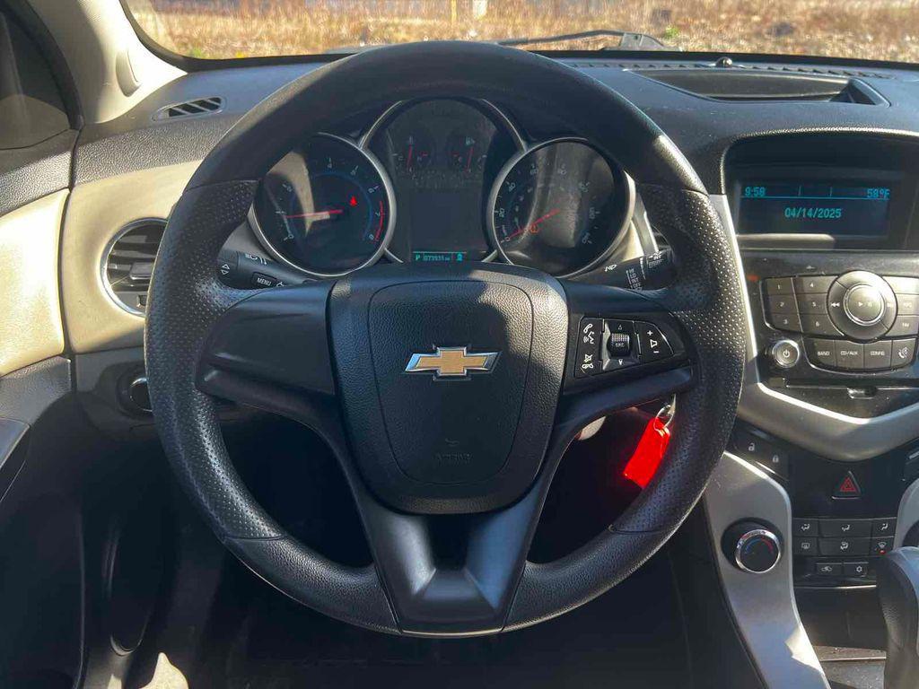 used 2014 Chevrolet Cruze car, priced at $9,495