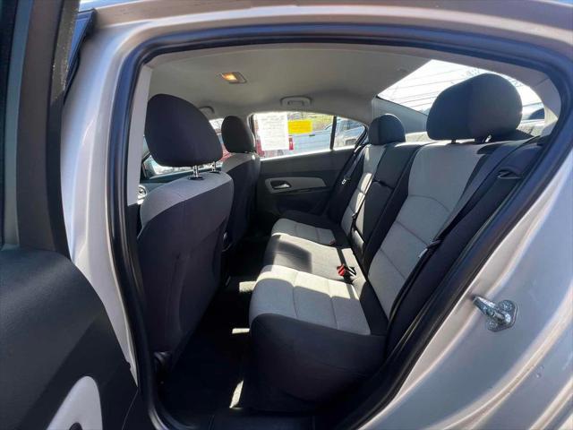 used 2014 Chevrolet Cruze car, priced at $9,556