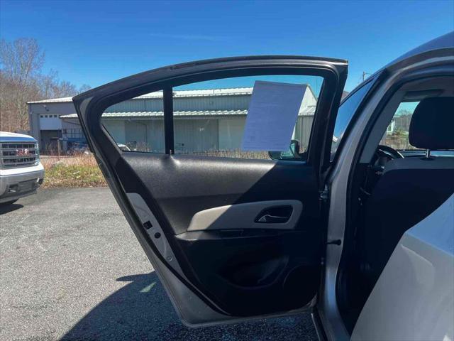 used 2014 Chevrolet Cruze car, priced at $9,556