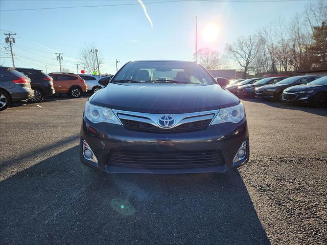 used 2014 Toyota Camry Hybrid car, priced at $13,755